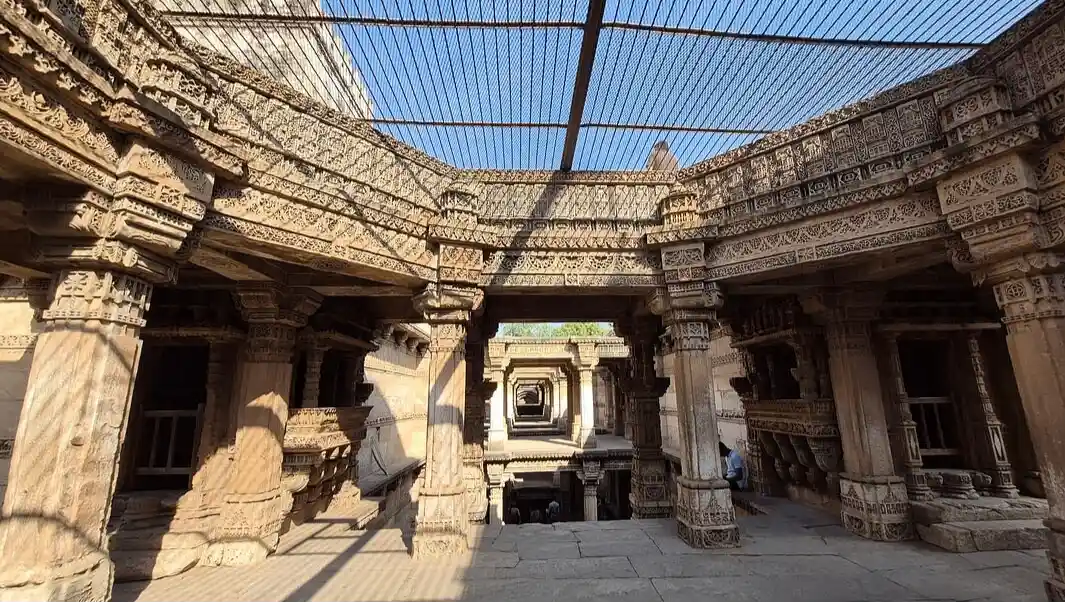 Adalaj Step-well